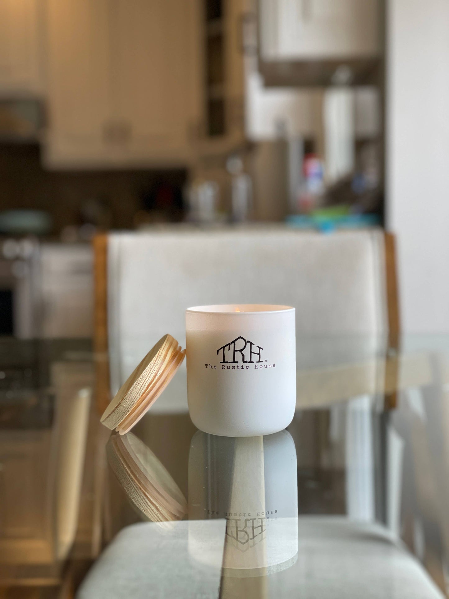 Rosewood Amber | White Soy Candle + Gift Box | 8oz.