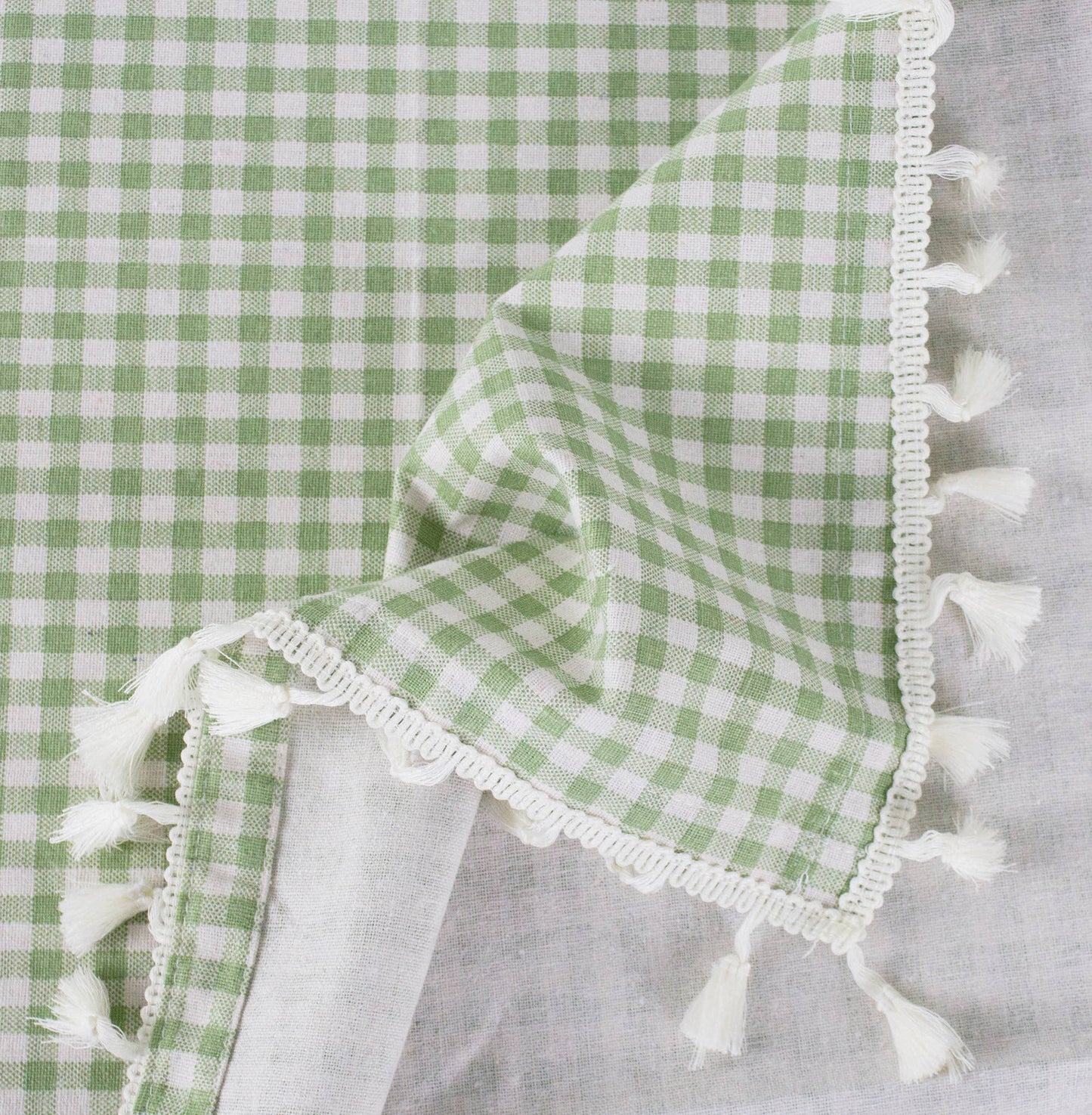 Gingham Check Tasseled Trim Cotton Blend Tablecloth