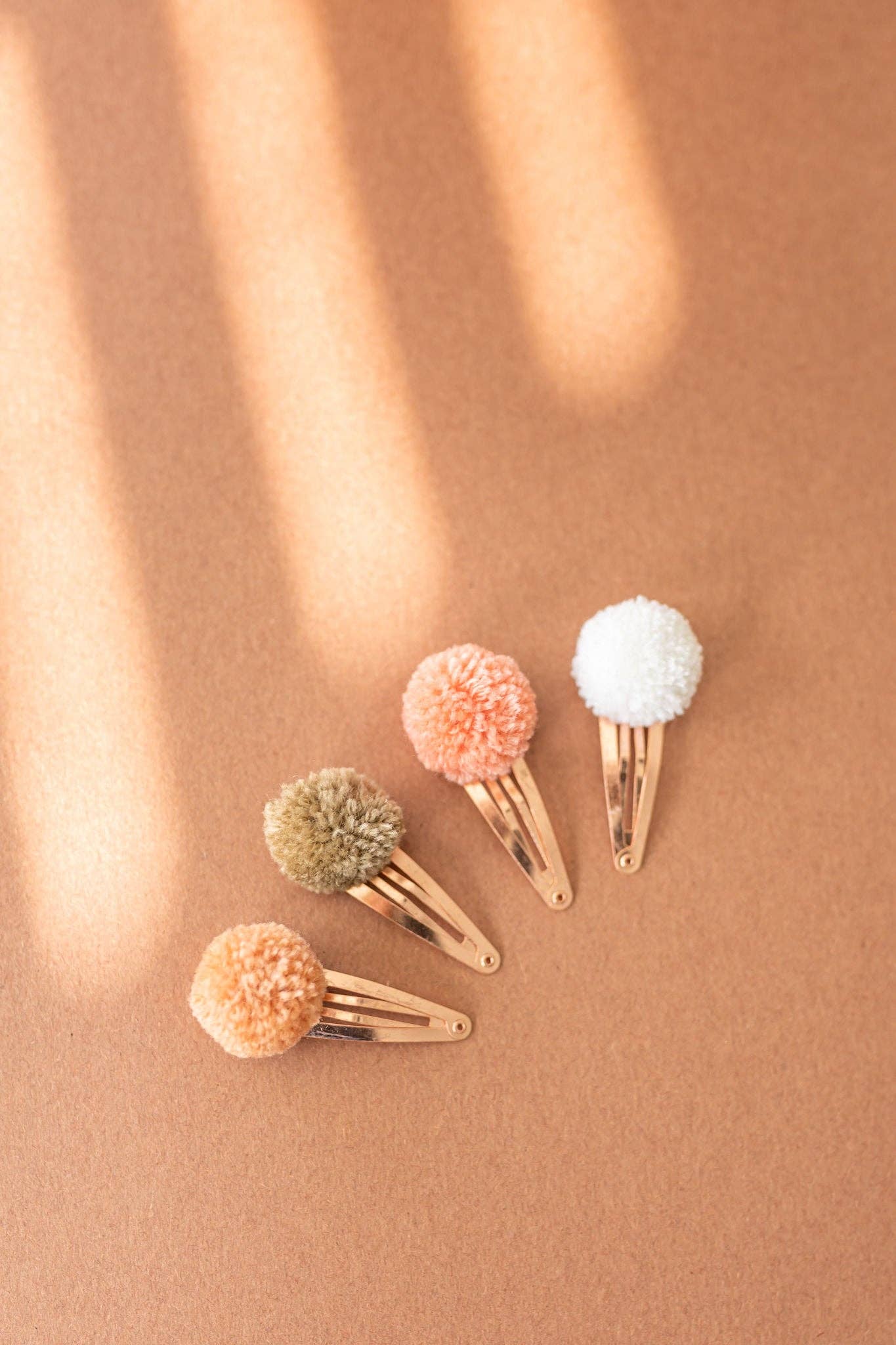 Pom Pom Clip Set (4 clips)