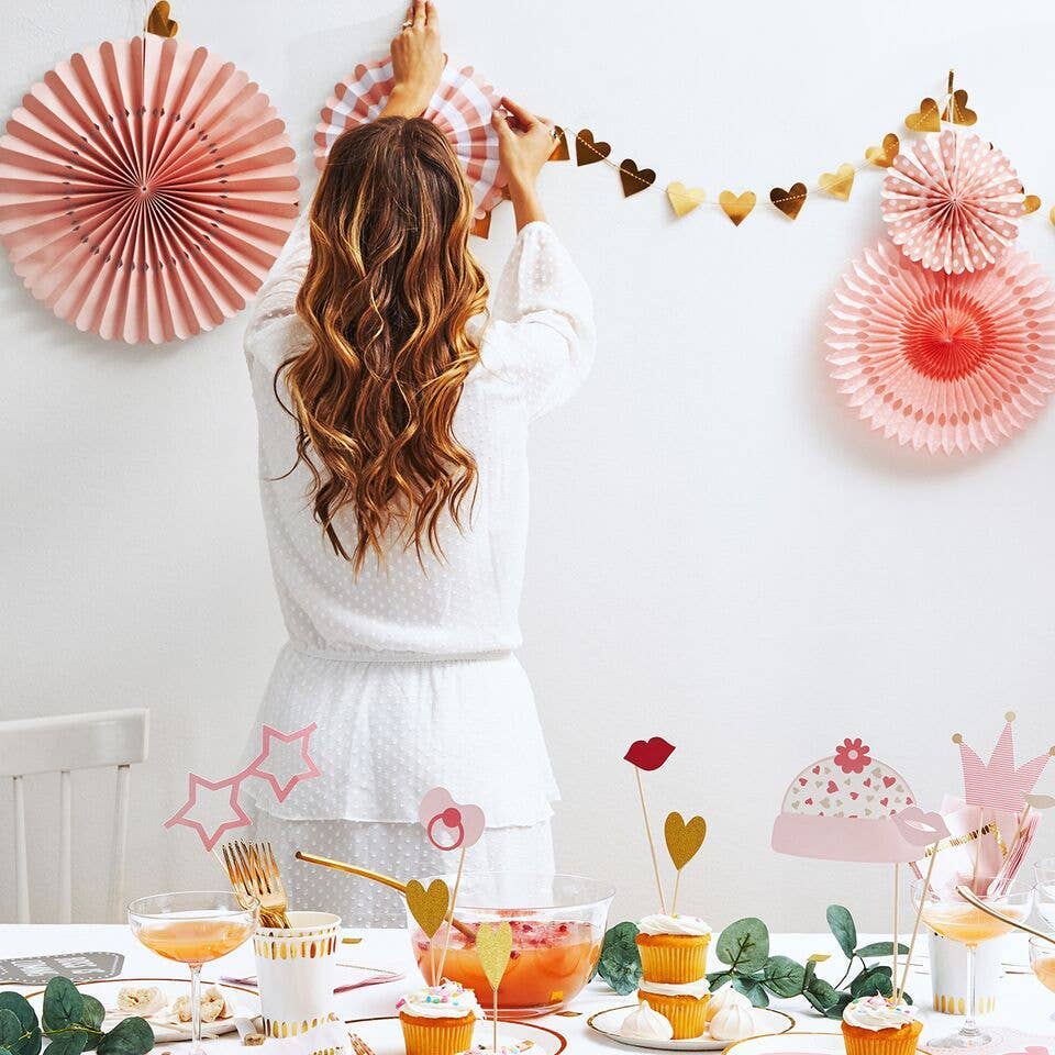 Pale Pink Party Fans (4 per Pack)