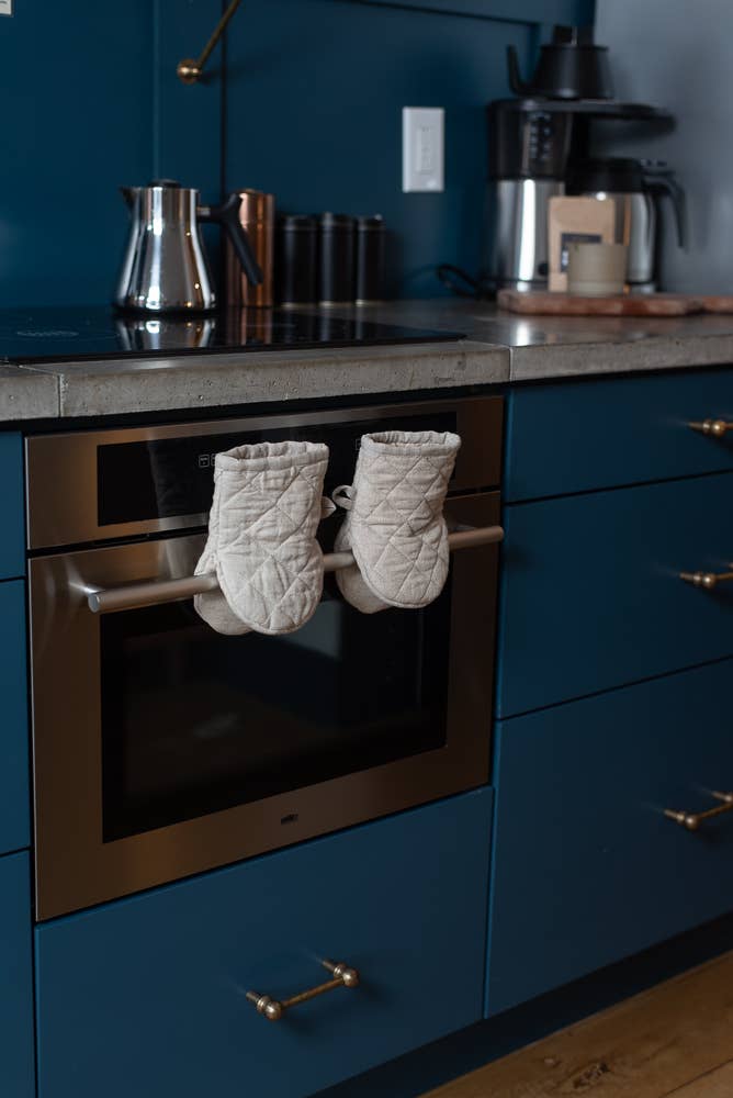 Linen oven mittens ( set of 2 )